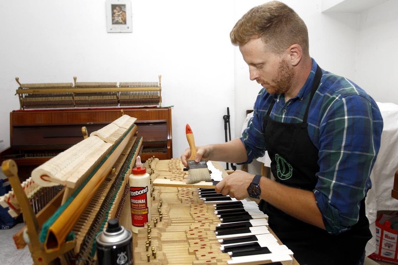 Fotos: Daniel Chiprian, afinador de pianos