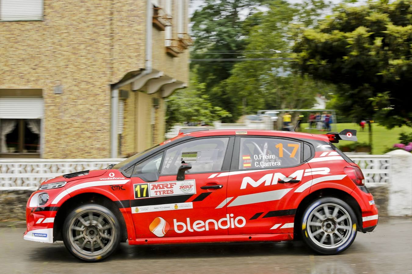 Dani Sordo y Carlos del Barrio se adjudicaron ayer la décimo tercera edición del Rally Cristian López, tercera cita puntuable para el Campeonato de Cantabria de Rallies.