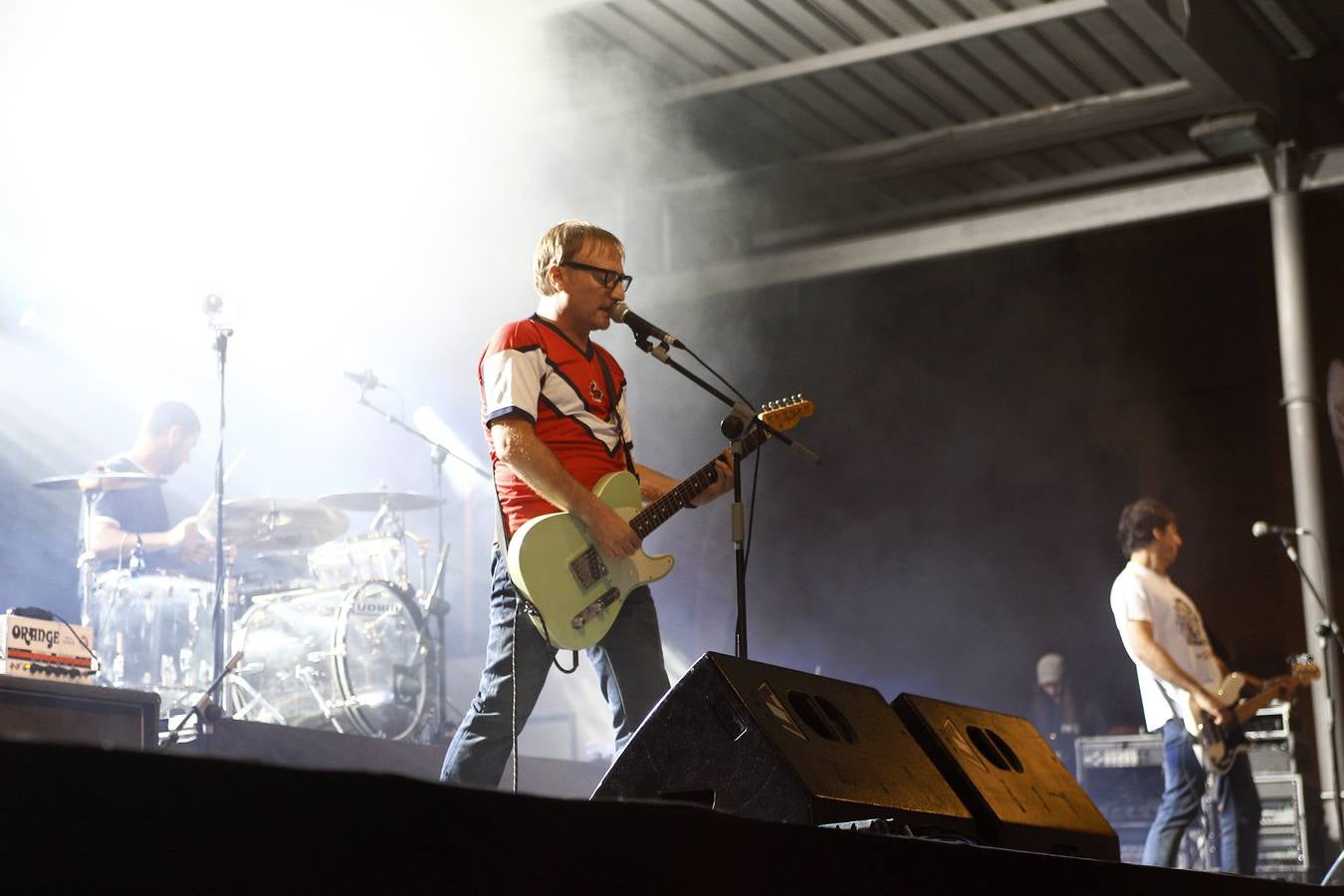 Víctor Manuel, durante la actuación del jueves en Torrelavega.
