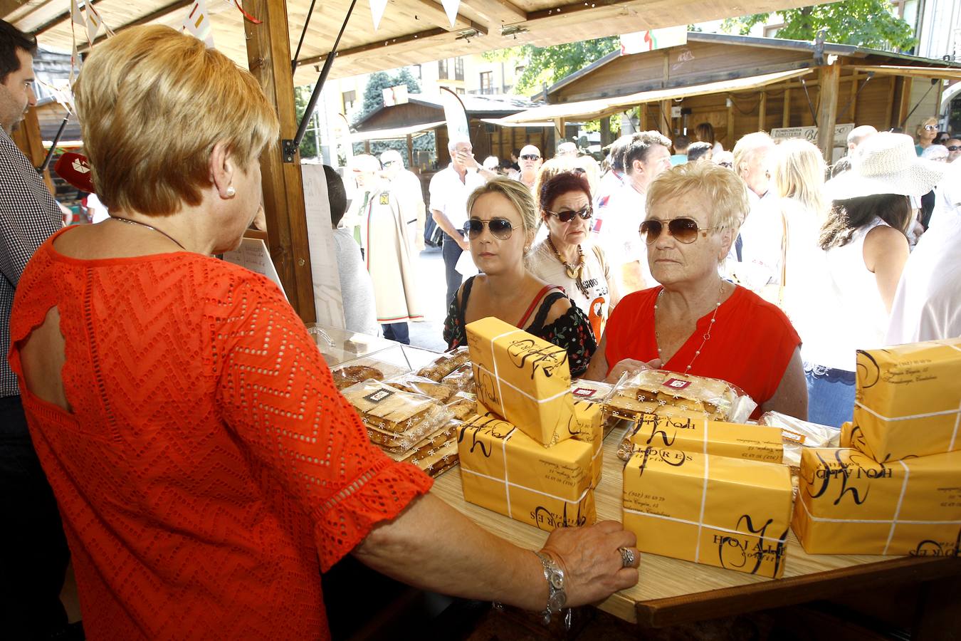 Fotos: La Feria del Hojaldre endulza las fiestas de La Patrona