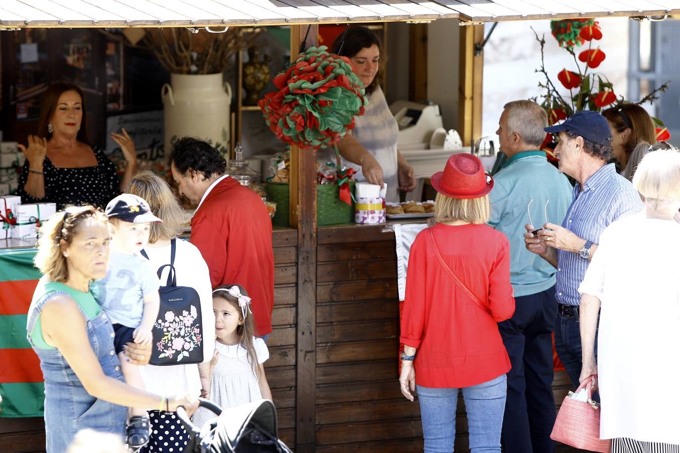 Fotos: La Feria del Hojaldre endulza las fiestas de La Patrona