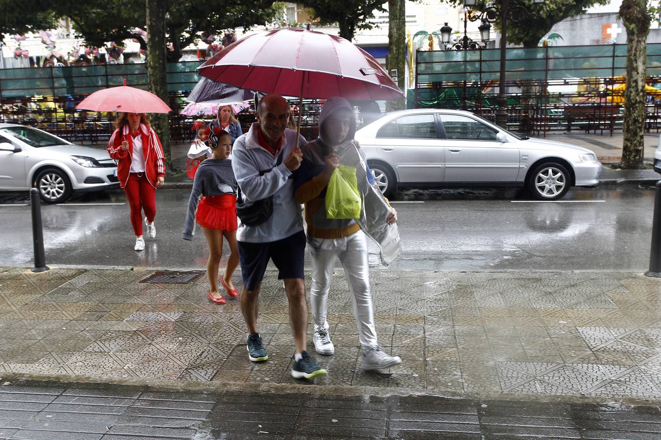 La carroza 'F2 Cíber', de Francis 2, ha ganado el concurso de la Gala Floral de Torrelavega, el emblemátio certamen que sirve como colofón a las fiestas de la Virgen Grande y que por primera vez en la historia no ha tenido desfile.