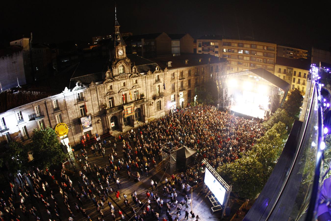 Fotos: Carlos Baute cierra las fiestas de Torrelavega