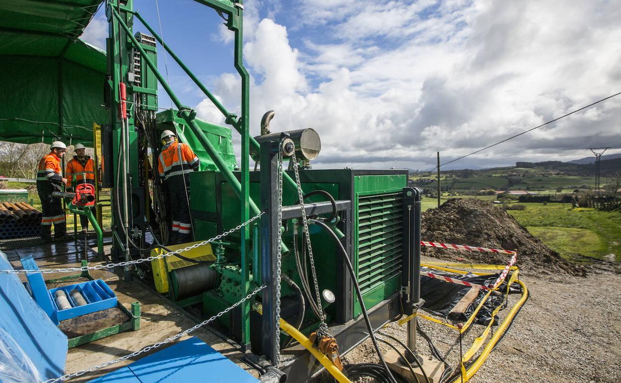 El inicio el pasado marzo de las prospecciones mineras en la comarca del Besaya.