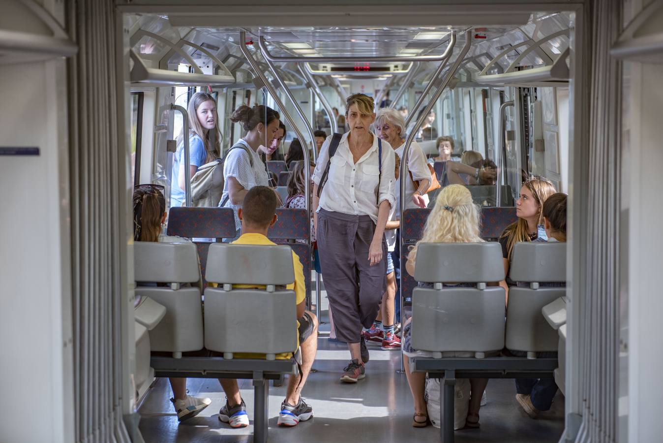 Los usuarios del servicio de Cercanías de Cantabria creen que su funcionamiento es satisfactorio, pero en cambio critican su falta de fiabilidad