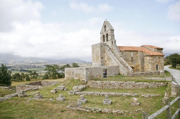  La zona en torno a la iglesia románica de Santa María alberga las principales excavaciones arqueológicas.