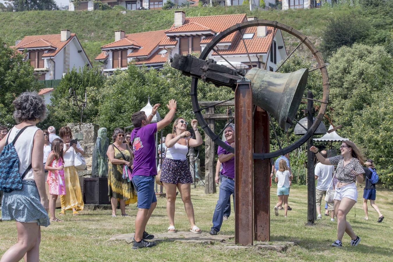 Fotos: Las campanas suenan en Meruelo