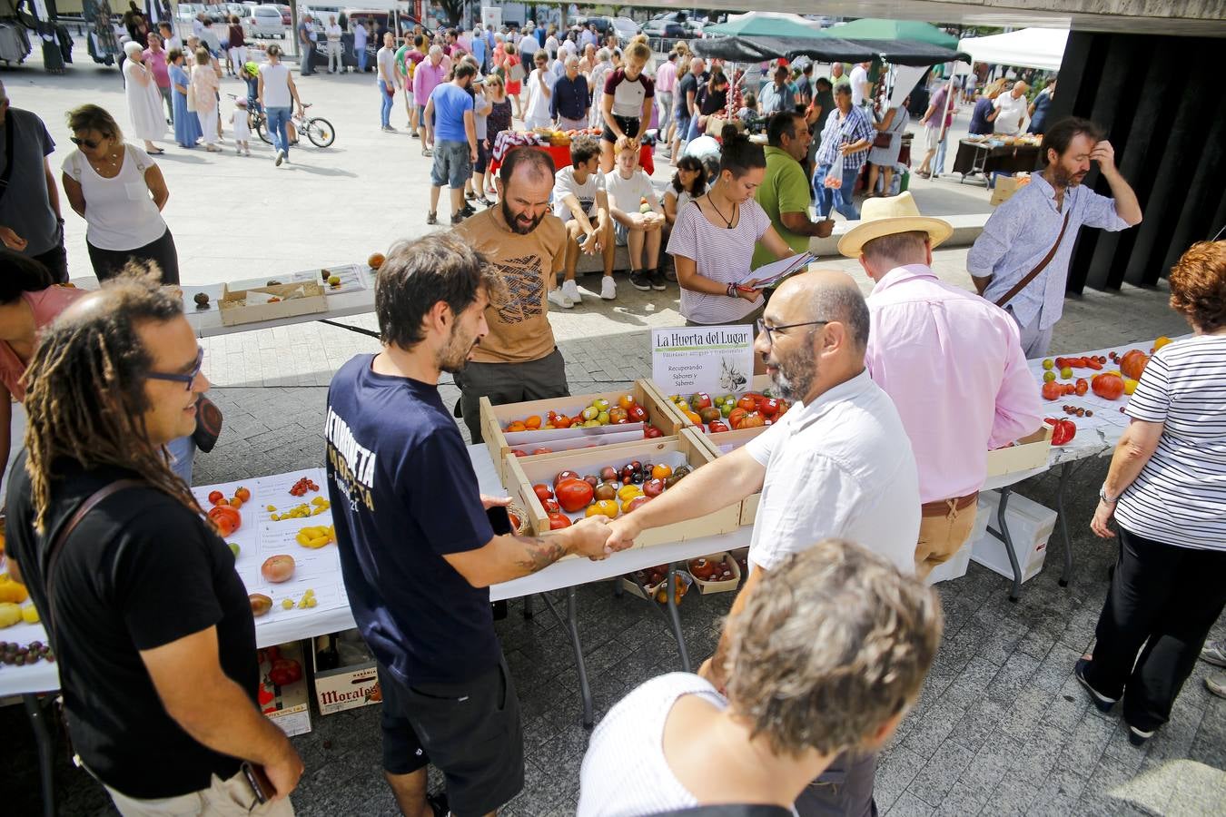 Fotos: Una vuelta por la Feria del Tomate de Bezana