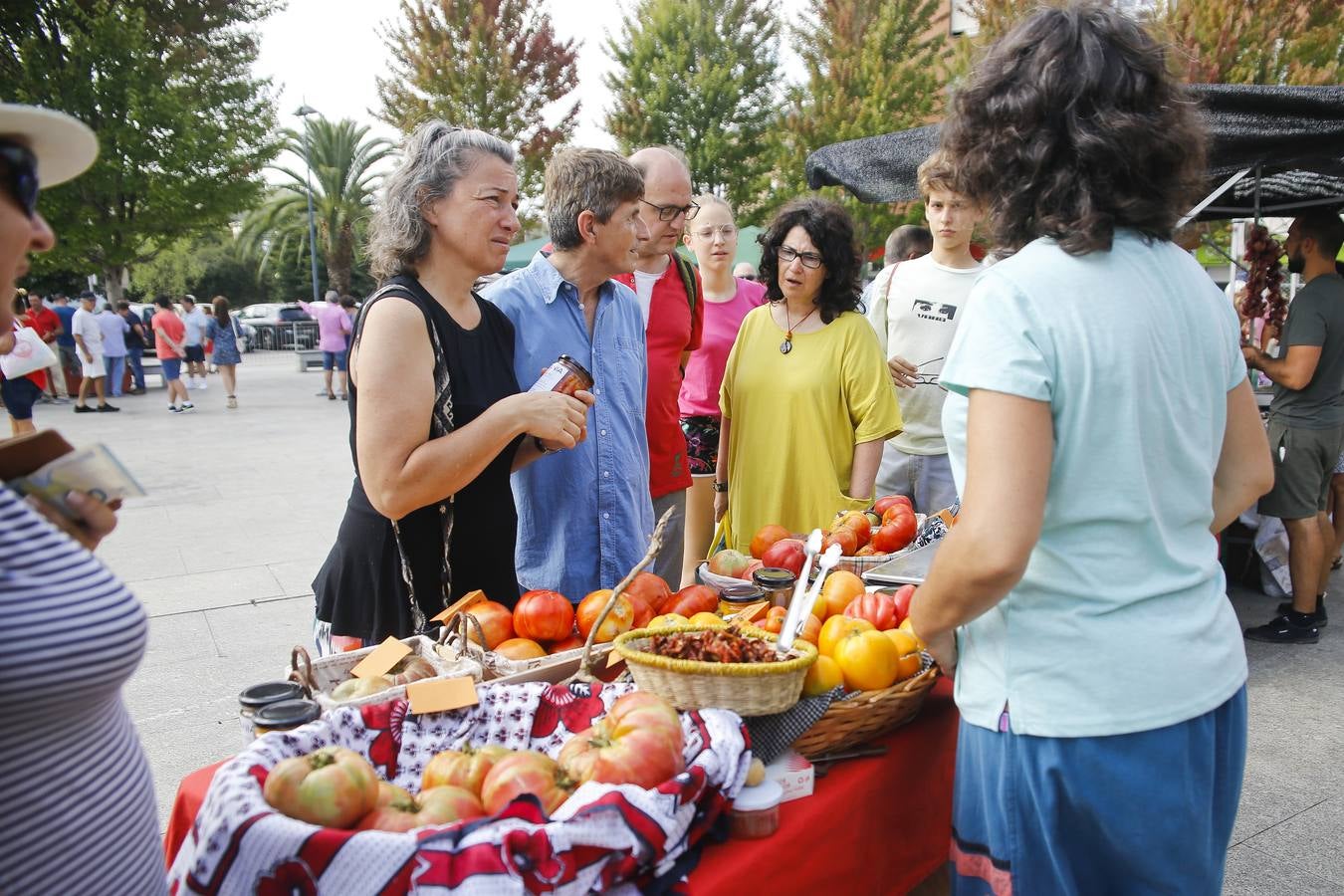 Fotos: Una vuelta por la Feria del Tomate de Bezana