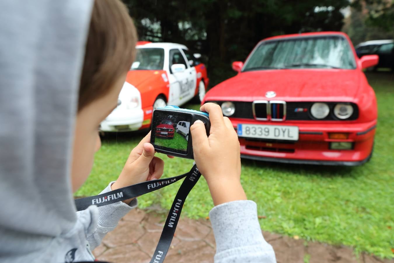 Más de un centenar de vehículos se congrega en la tercera concentración de estos coches que organiza el Club Villa de Cabezón