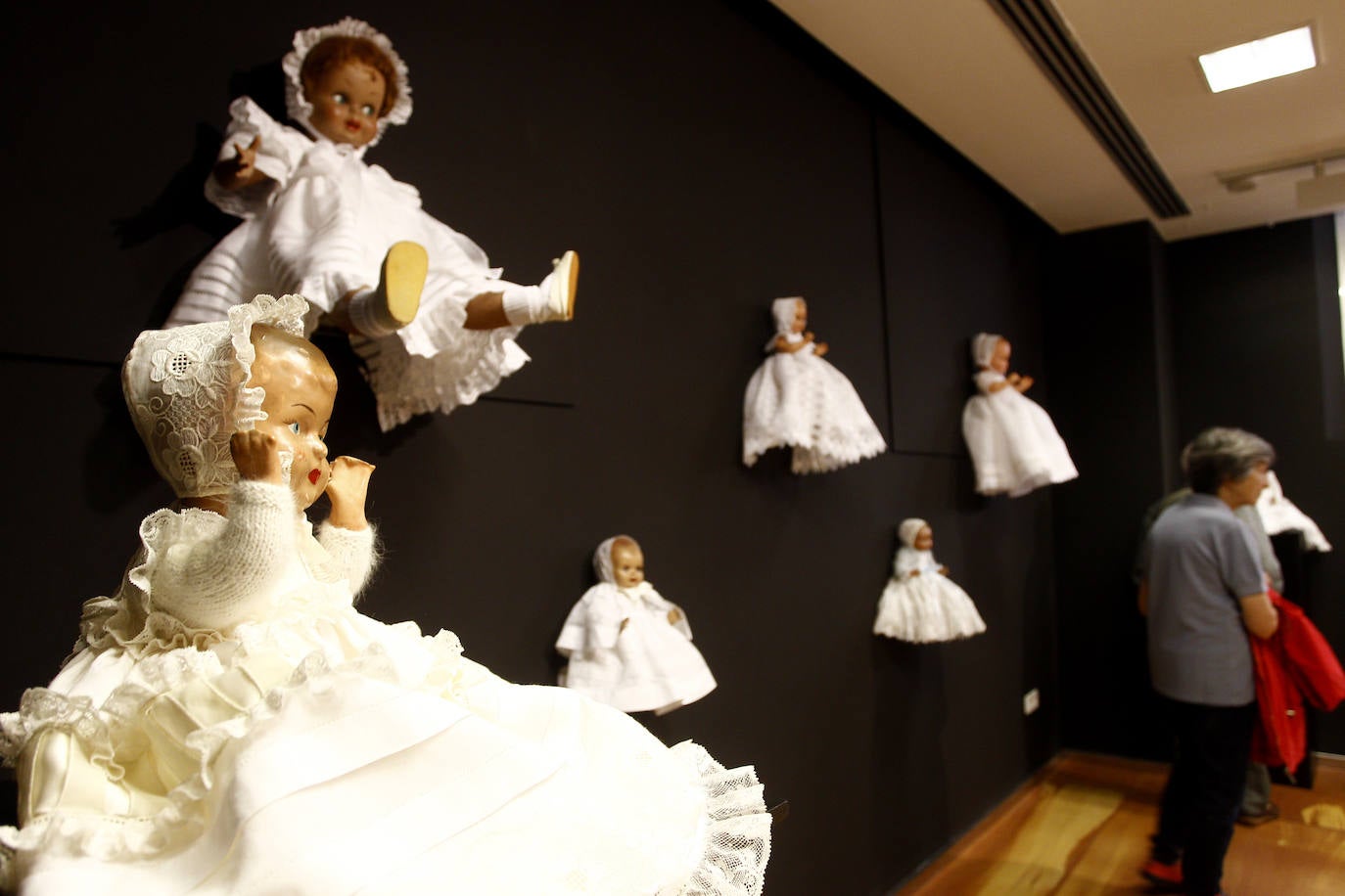 Fotos: Puntadas por la historia de la moda en Torrelavega