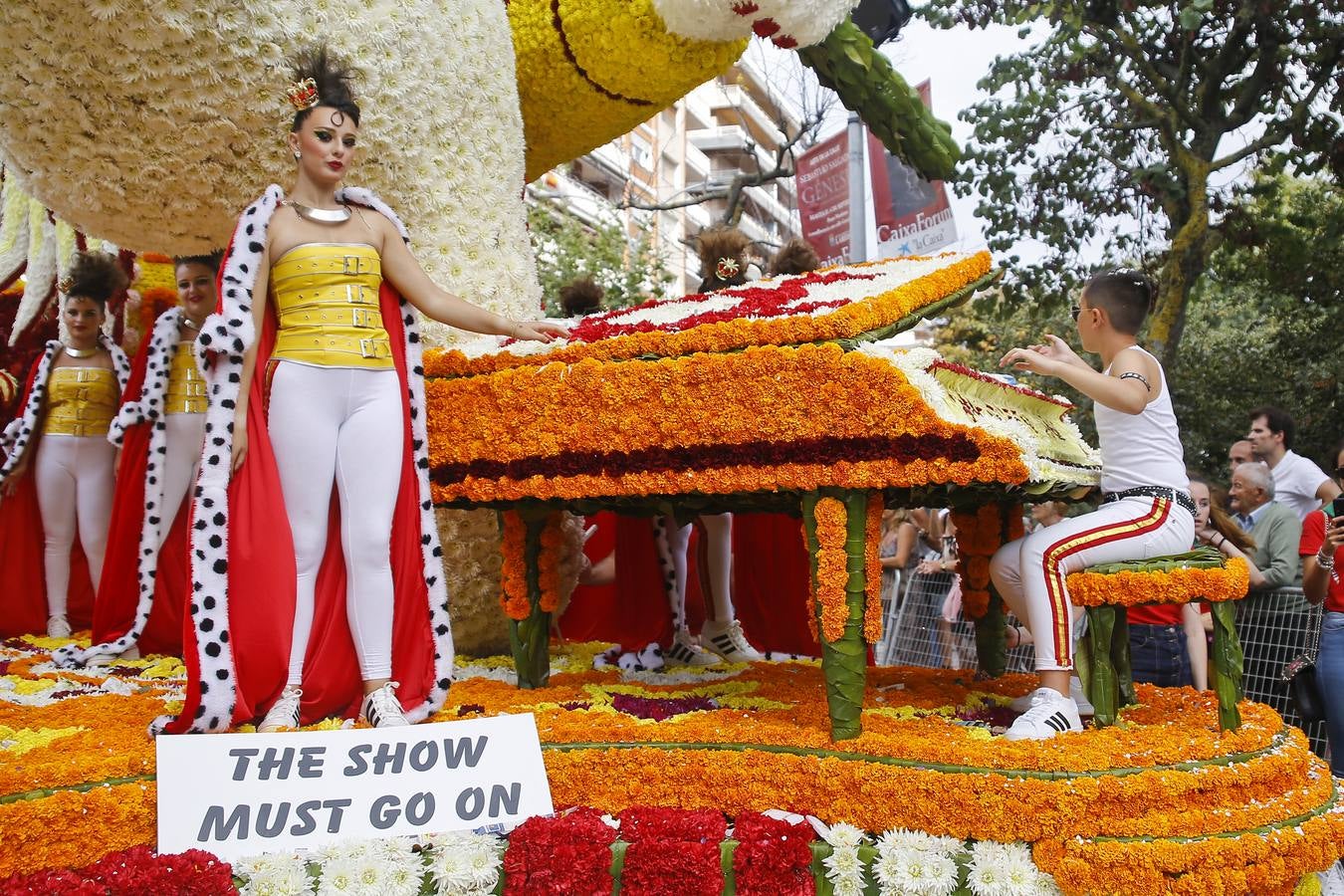 Fotos: La carroza &#039;Memento Mori&#039; se lleva el triunfo en Laredo