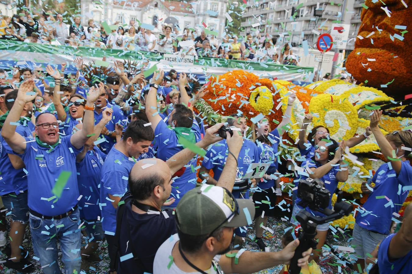 Fotos: La carroza &#039;Memento Mori&#039; se lleva el triunfo en Laredo