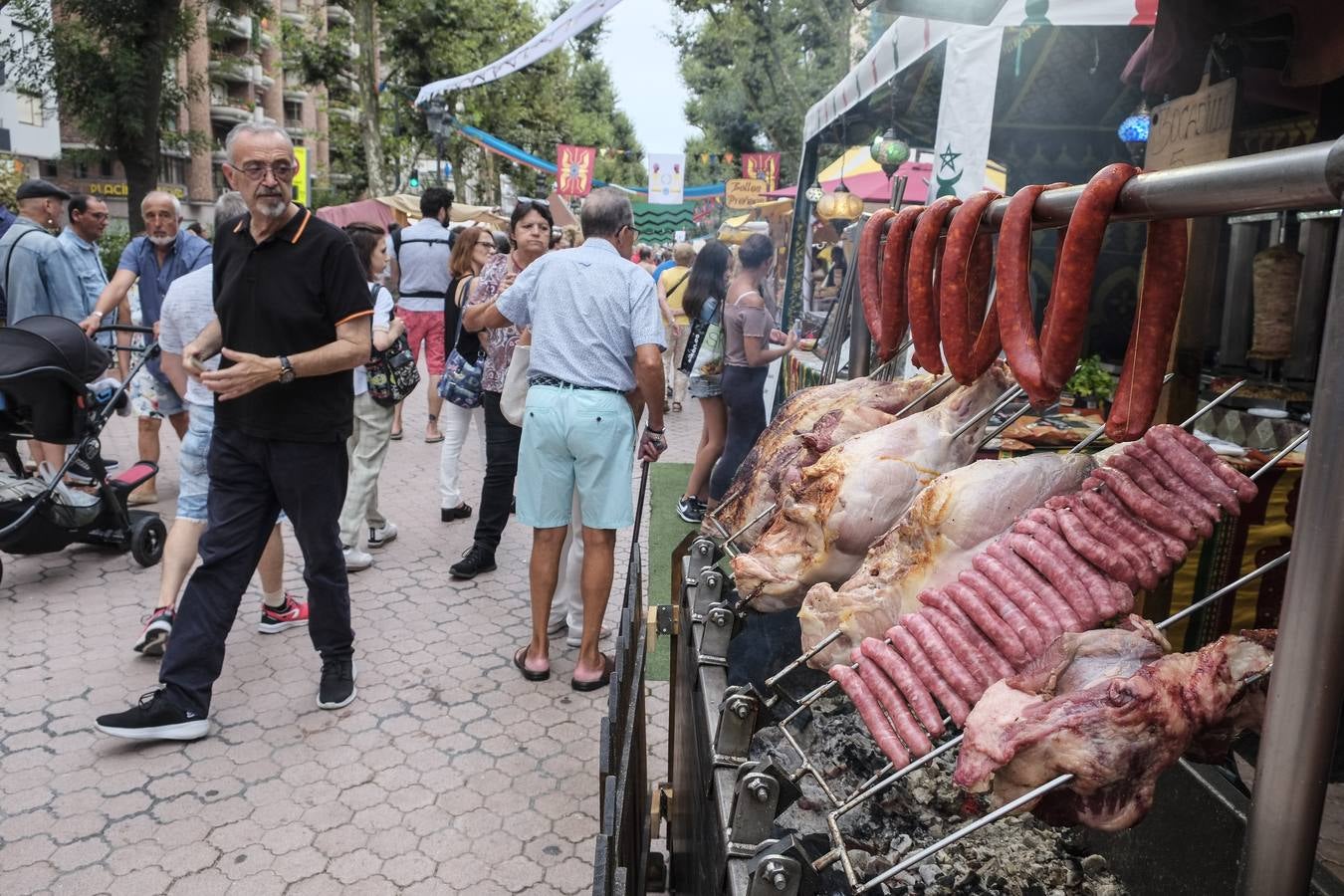 Fotos: El Mercado Medieval invade la Alameda de Oviedo