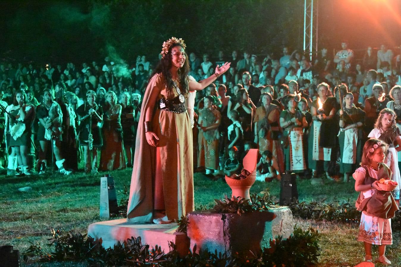 Los 13 jefes de clanes sellaron la declaración de guerra a Roma y, encomendándose a druidas y dioses, unificaron sus fuerzas bajo el mando de Corocotta