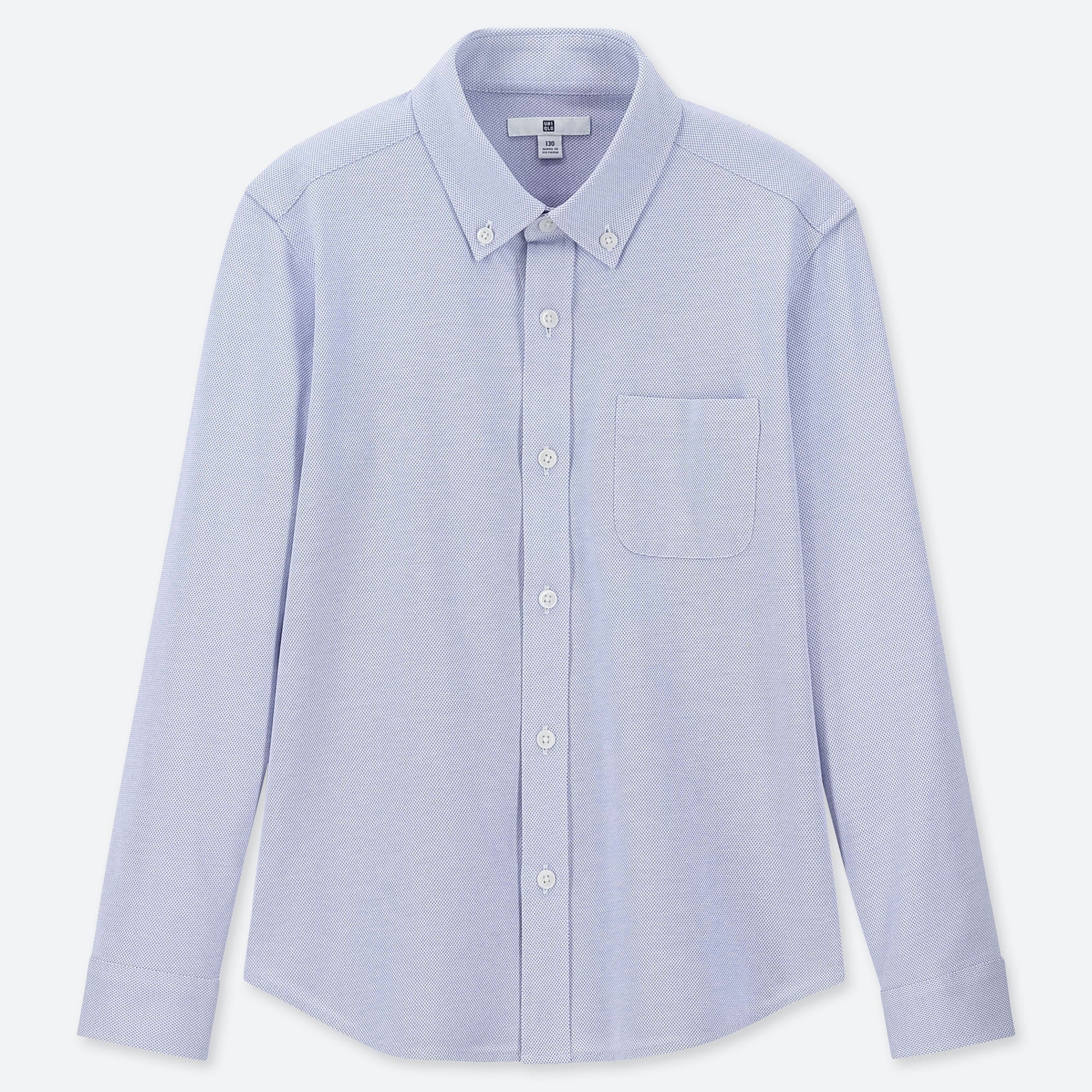 Camisa azul de algodón, de Uniqlo (rebajada a 14,90 euros).