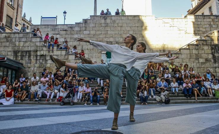 Fotos: La danza en las calles de Santander