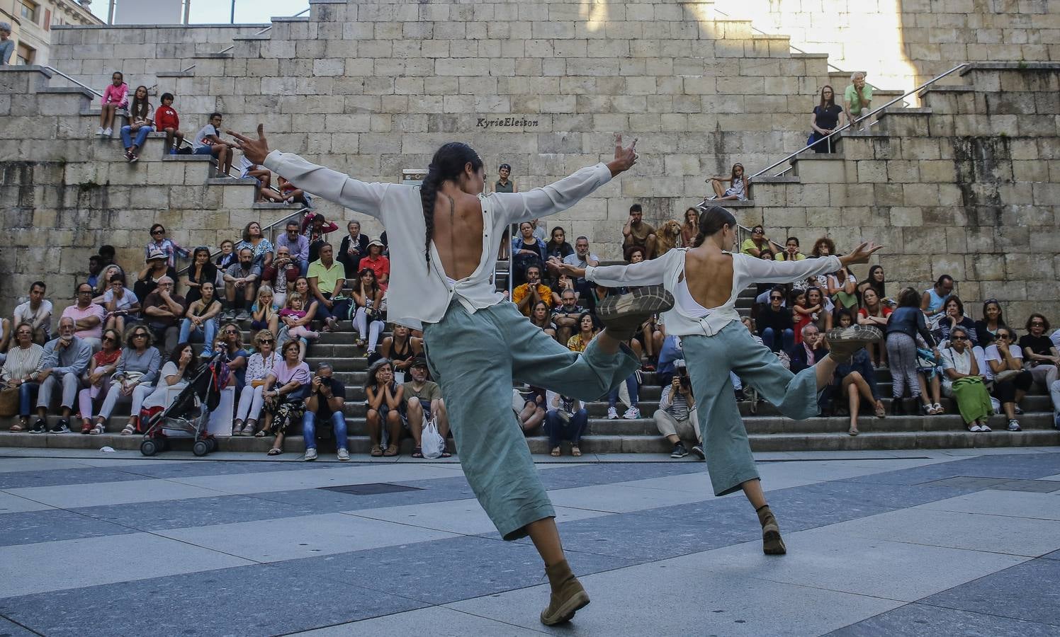 Fotos: La danza en las calles de Santander