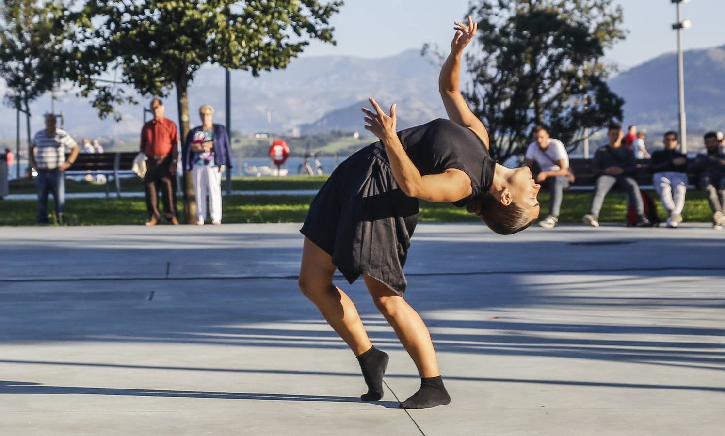 Fotos: La danza en las calles de Santander