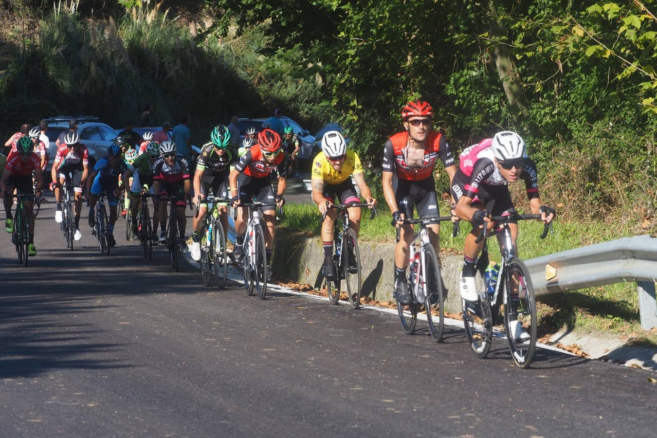 Fotos: Imáganes de la segunda etapa de la Vuelta a Cantabria