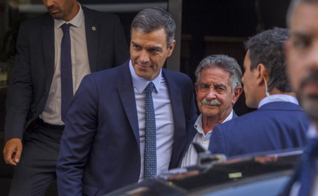 Pedro Sánchez comió hoy con el presidente regional, Miguel Ángel Revilla. 