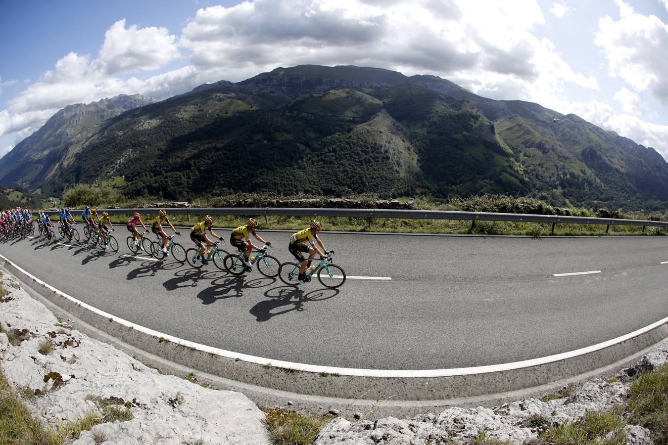 Fotos: Imágenes de la etapa Bilbao-Los Machucos
