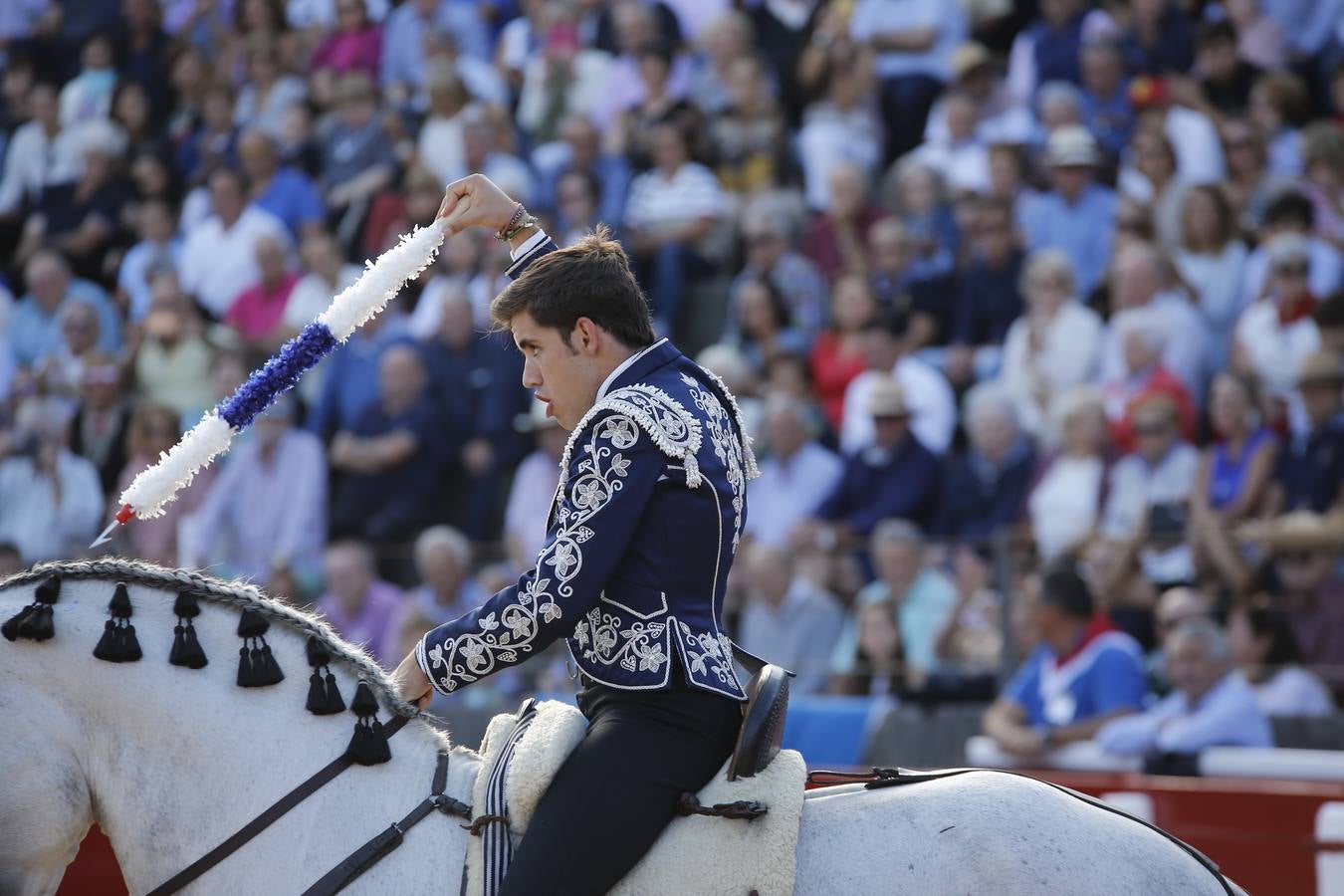 Fotos: Todos a hombros en una triunfalista tarde en Santoña