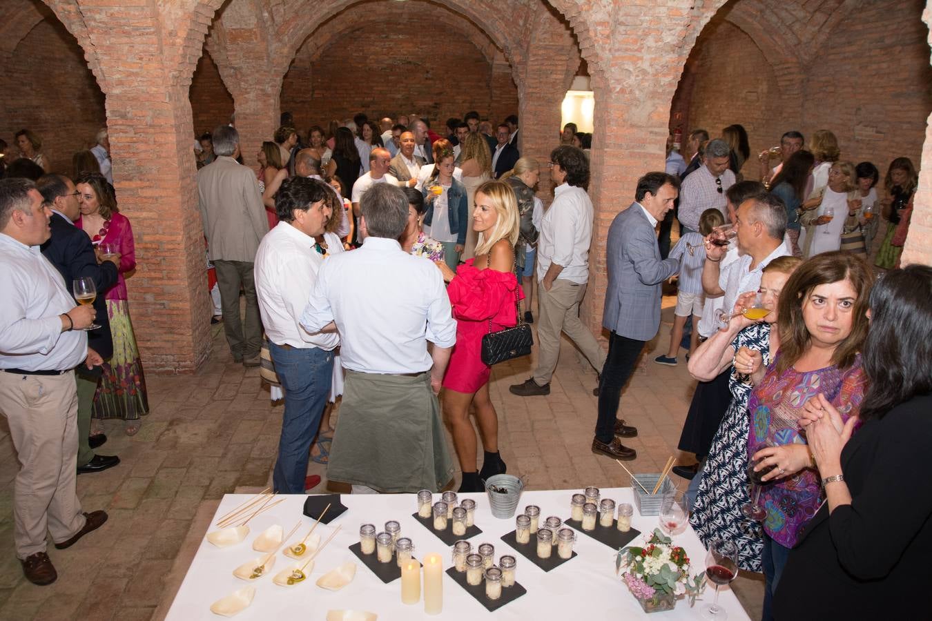 Presentación de la exposición de Claudia Iza en el Seminario Mayor de Comillas.