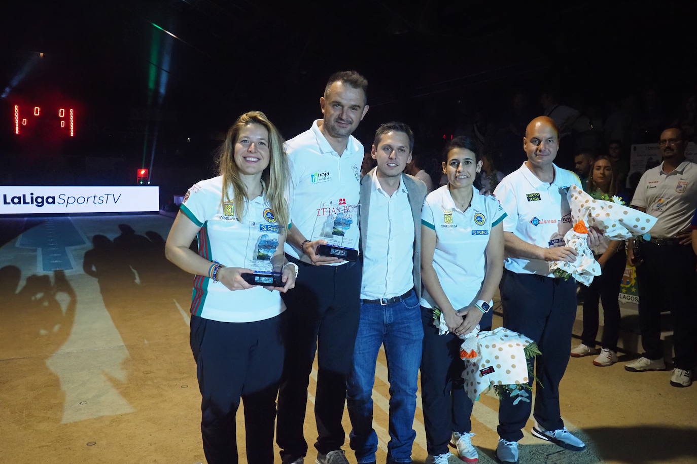 Fotos: Laura Saiz y Lolo Lavid ganan el Torneo Mixto en Renedo