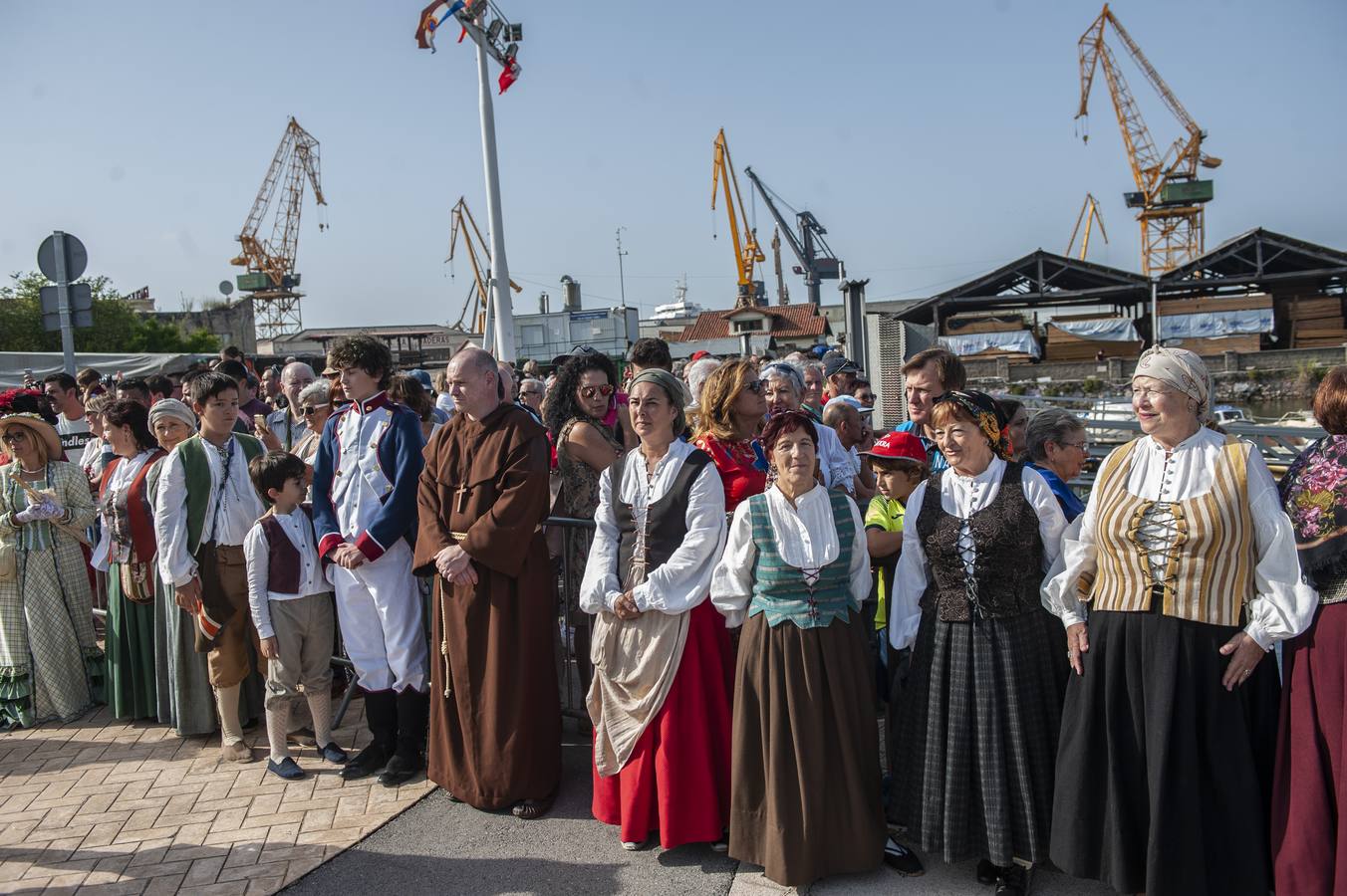 El esfuerzo de la Asociación Amigos del Real Astillero, meses atrás, por poner en valor la historia naval del municipio recogió este sábado sus frutos en el primer acto homenaje al Real Astillero de Guarnizo