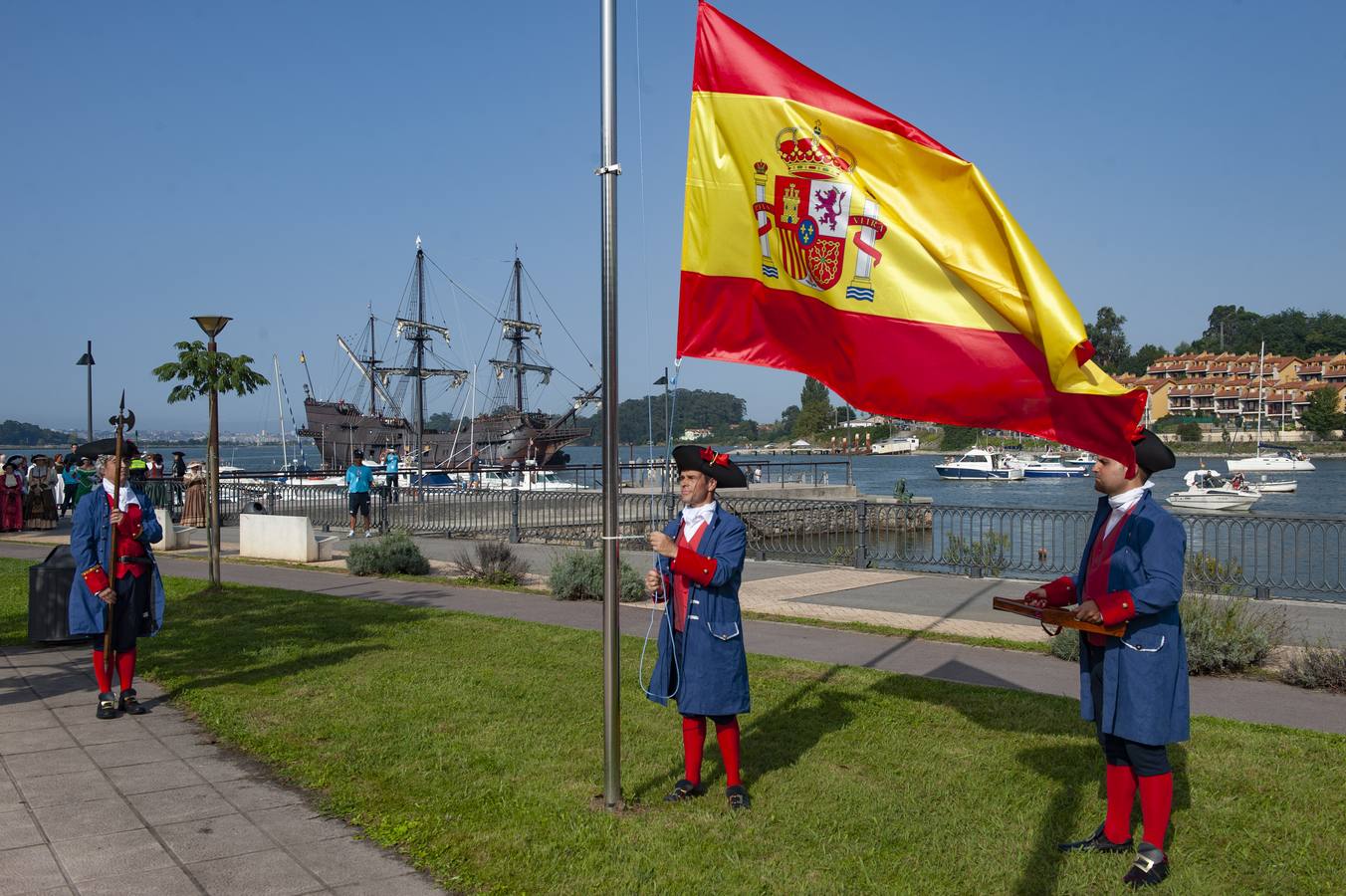 El esfuerzo de la Asociación Amigos del Real Astillero, meses atrás, por poner en valor la historia naval del municipio recogió este sábado sus frutos en el primer acto homenaje al Real Astillero de Guarnizo