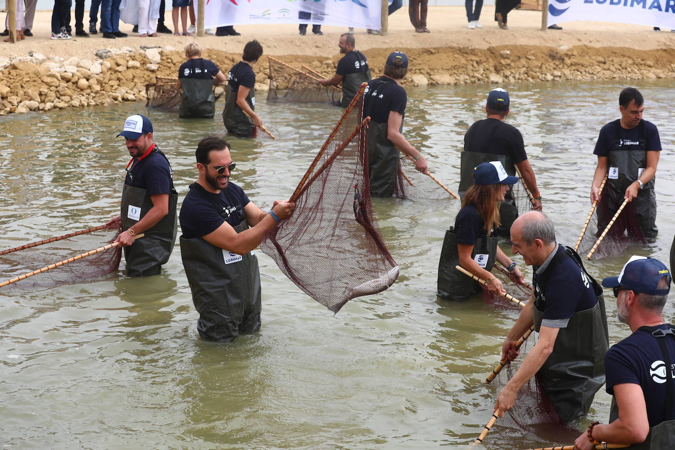 Despesques 2019 ha reunido en los esteros de Lubimar, en Barbate, a más de ochenta cocineros de primer nivel, tanto de España como del extranjero