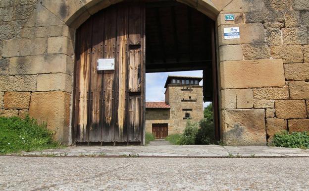 Imagen. Centro de visitantes del Monte Hijedo, en Riopanero.