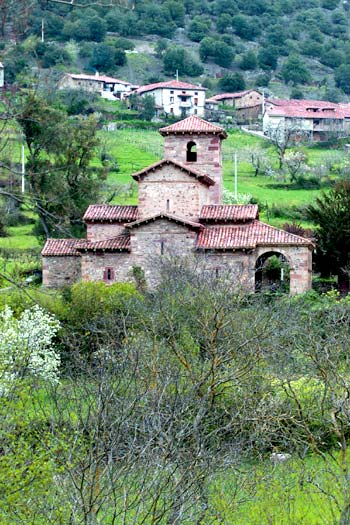 Iglesia mozárabe de Santa María de Lebeña