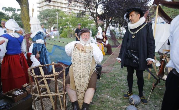 Imagen principal - Las hermanas de Carlos V llegan a Laredo