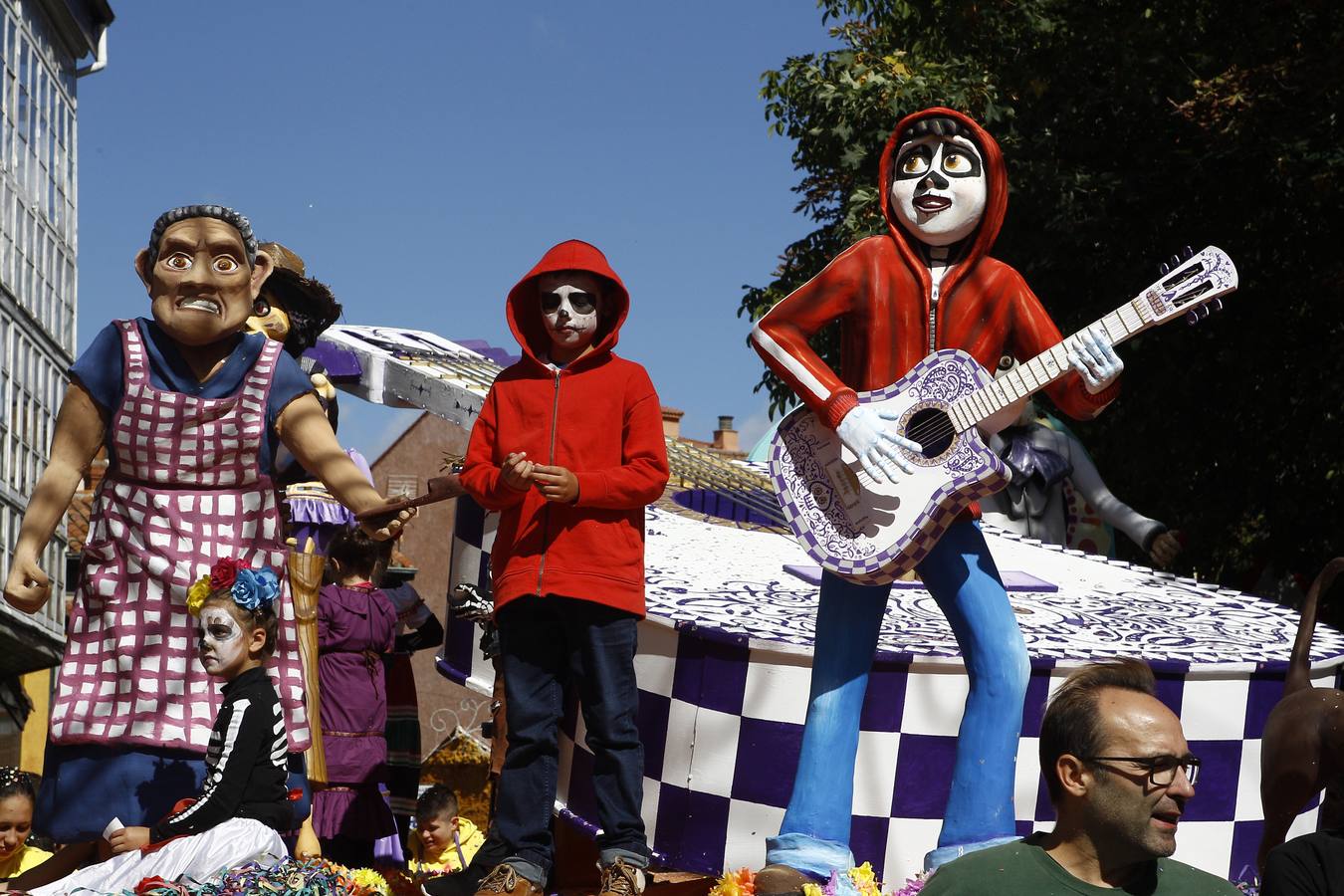 Fotos: Desfile de carrozas en Reinosa