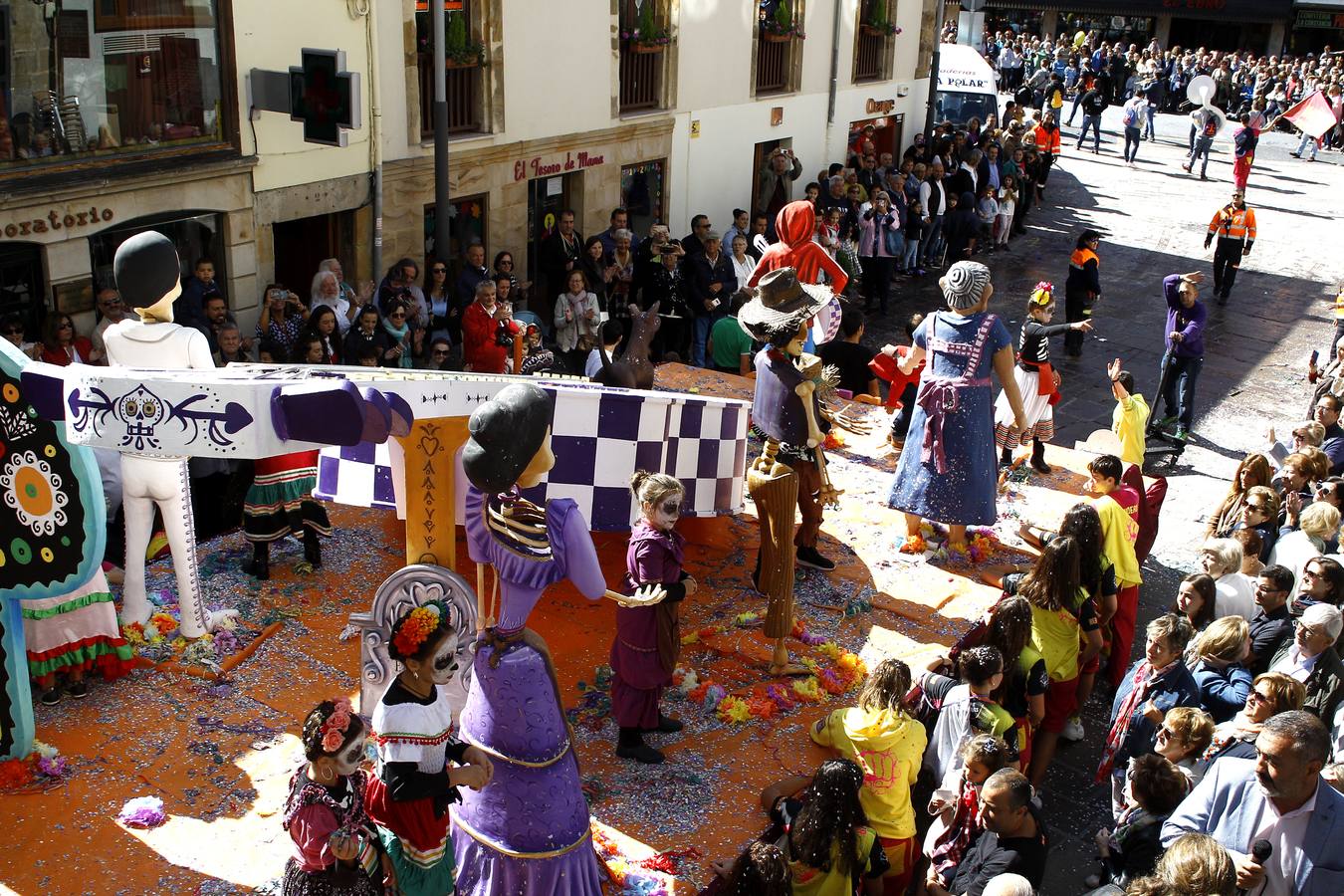 Fotos: Desfile de carrozas en Reinosa