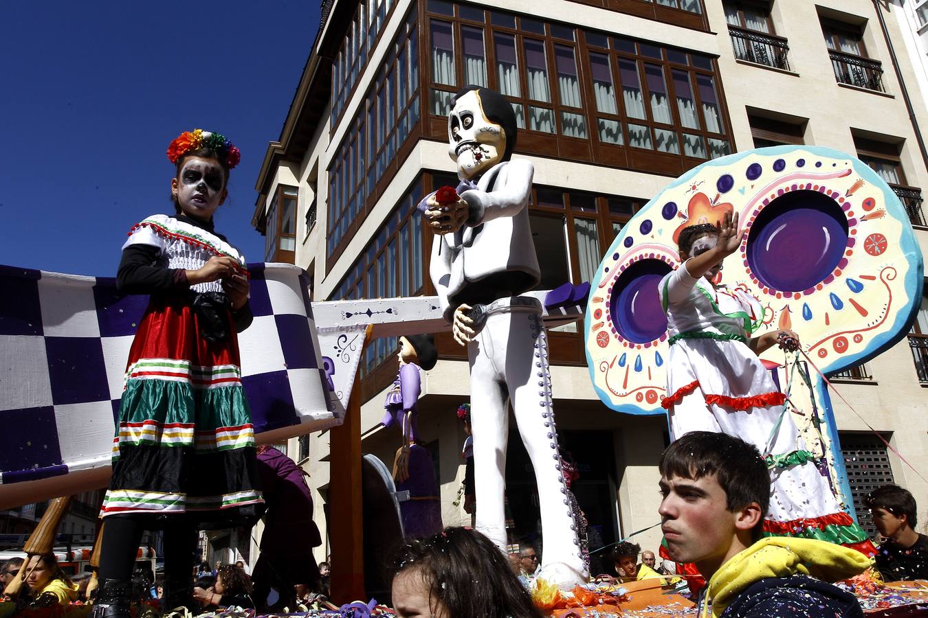 Fotos: Desfile de carrozas en Reinosa