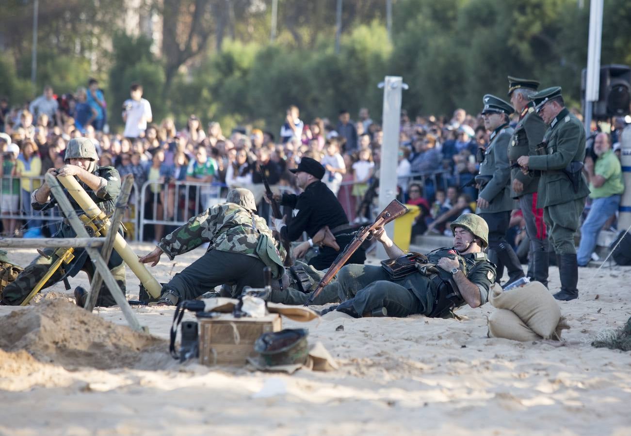 Fotos: Así ha sido el desembarco sin barcos en El Sardinero