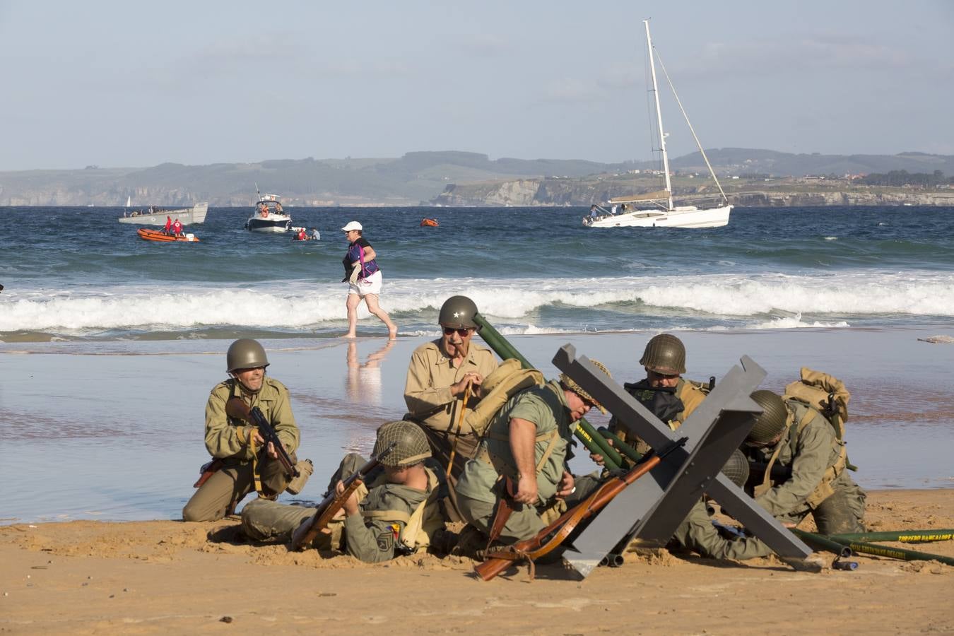 Fotos: Así ha sido el desembarco sin barcos en El Sardinero