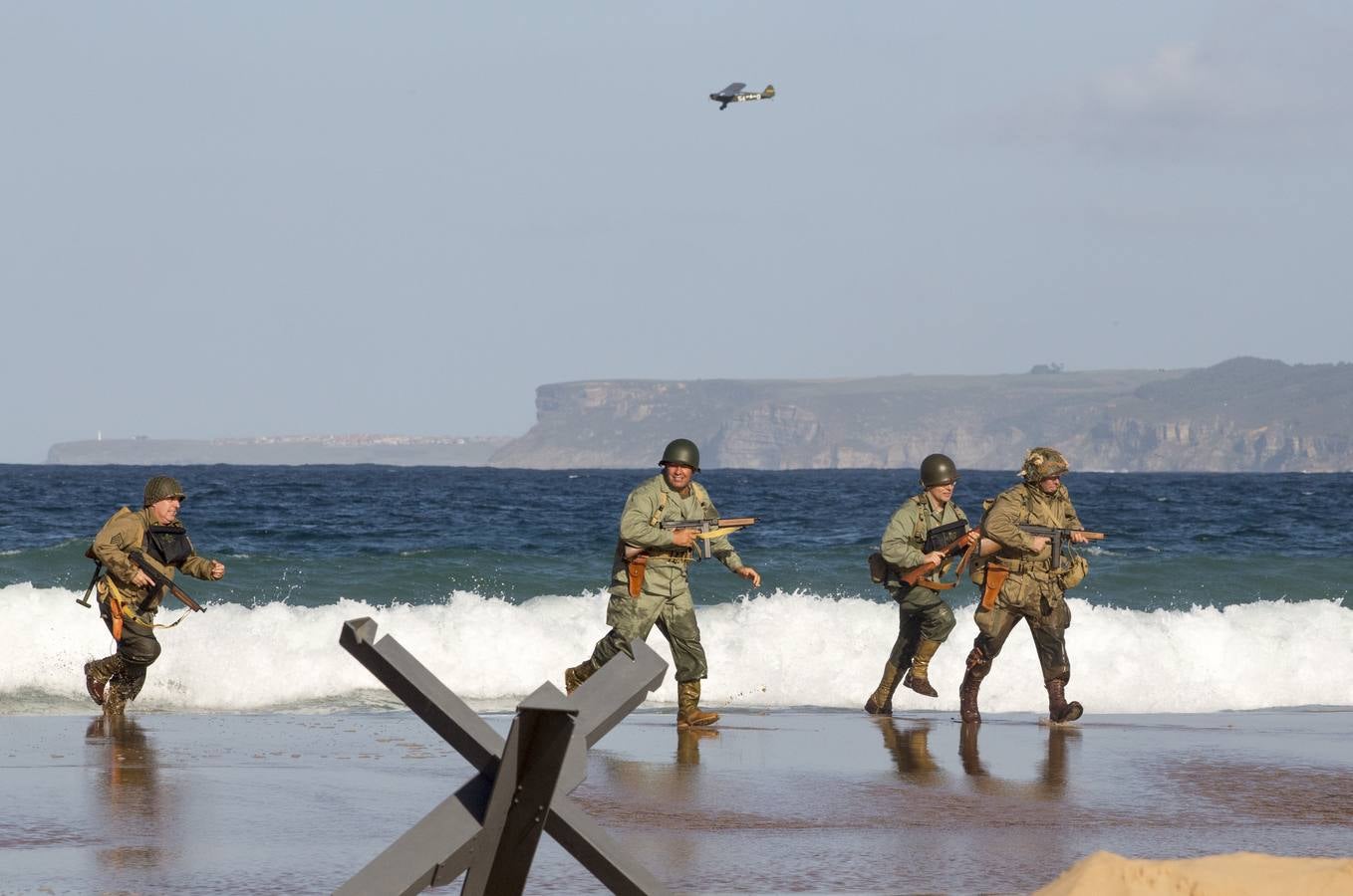 Fotos: Así ha sido el desembarco sin barcos en El Sardinero