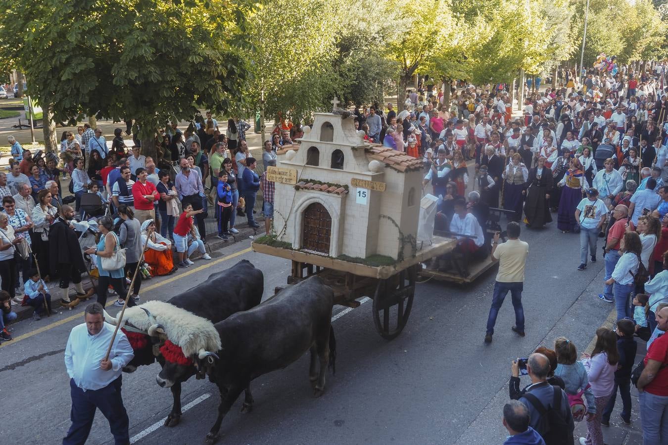 Fotos: Quince carretas y diez agrupaciones folclóricas participarán hoy en el Día de Campoo