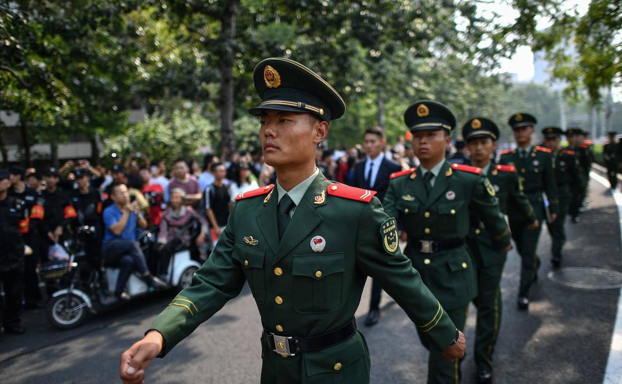 Un momento del desfile militar. 