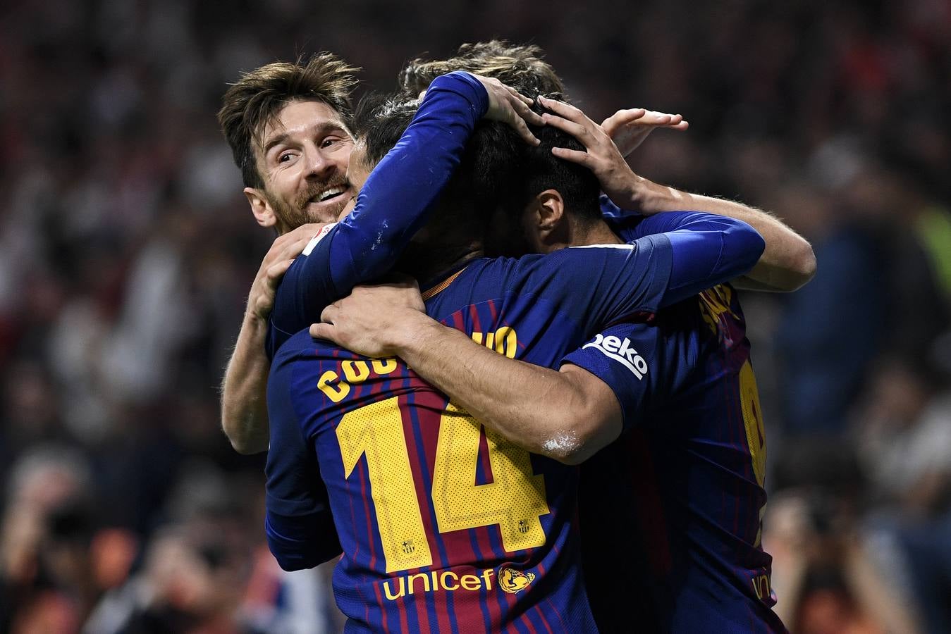 Messi celebra con sus compañeros uno de los goles durante la final de la copa del Rey que enfrento al FC Barcelona y al Sevilla CF. Madrid 21-04-2018