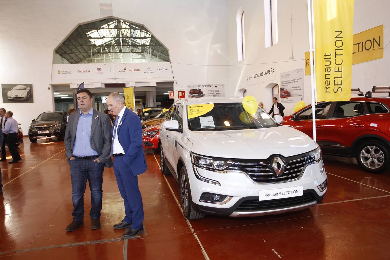 Fotos: Feria de vehículos de ocasión en La Lechera de Torrelavega