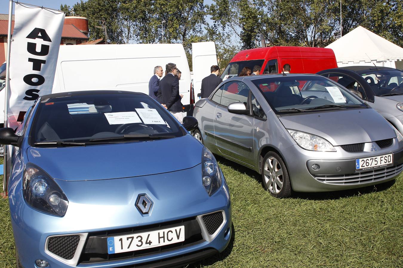 Fotos: Feria de vehículos de ocasión en La Lechera de Torrelavega