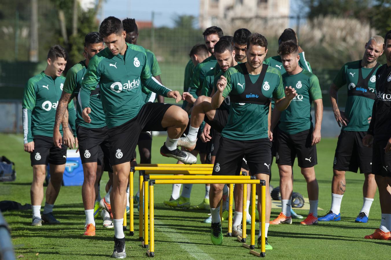 Fotos: El Racing prepara el partido ante el Girona