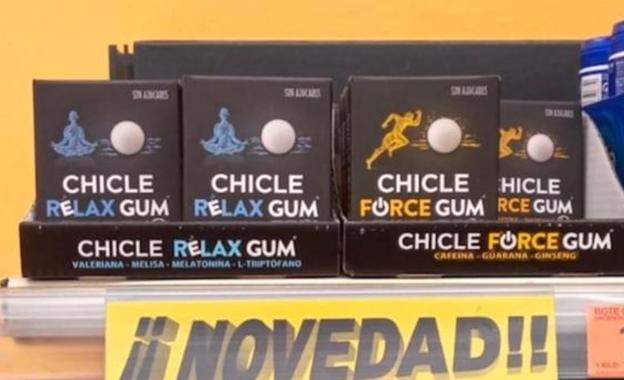 Imagen de la nueva gama de chicles en uno de los lineales de Mercadona.