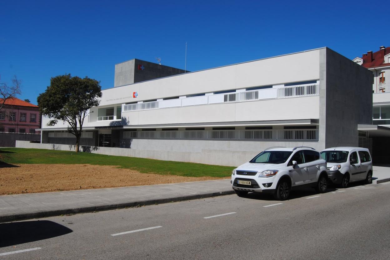 Con la retirada del vallado, ya se puede ver el resultado del nuevo edificio médico. 