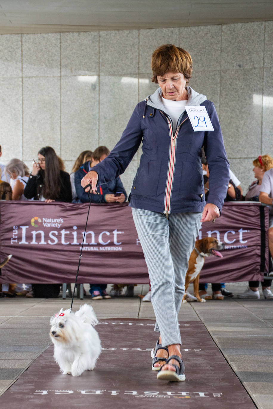 El centro comercial celebró la décima edición de este evento que premió a los perros más bonitos, simpáticos y educados